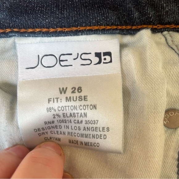 Joe’s Iconic Low Rise Muse Cut Jeans in Wash Ryder    Size 26 - Picture 8 of 9